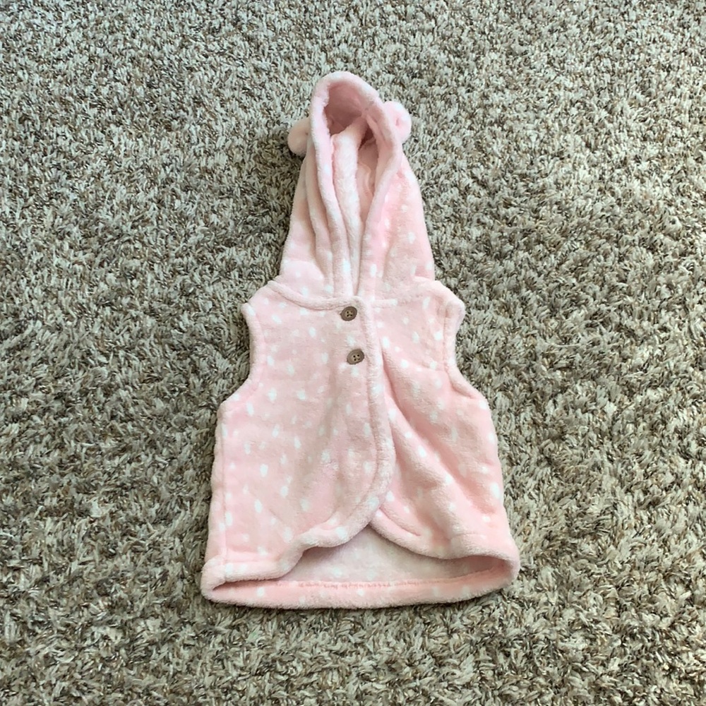 Carter’s baby girl pink hood vest. Size 6 months.